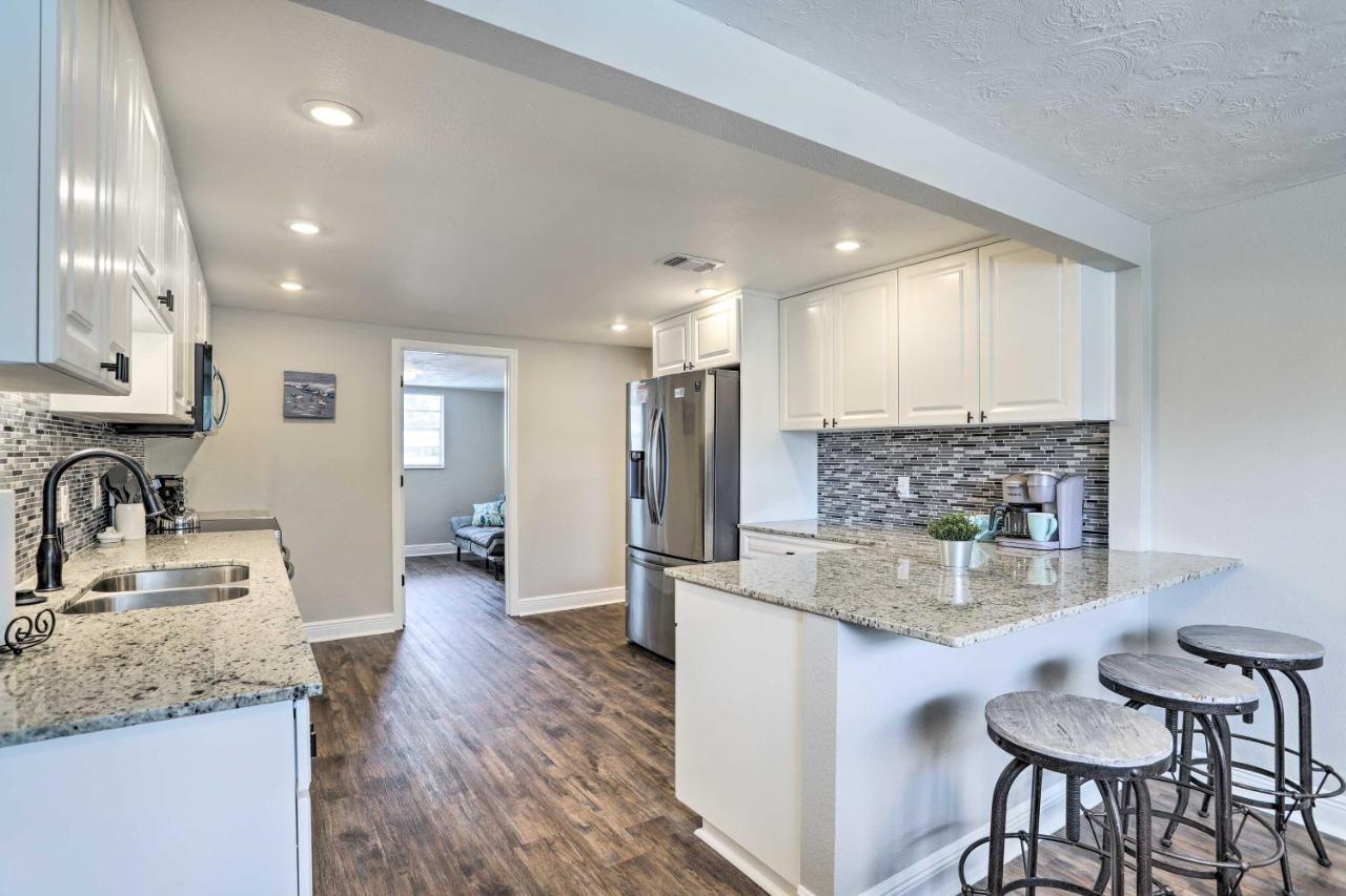 Pet-Friendly Gulfport Home Less Than 2 Mi To Beach Sankt Petersburg Exterior foto